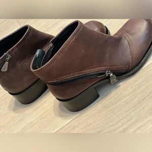 Alexander Mc Queen Leather ankle boots